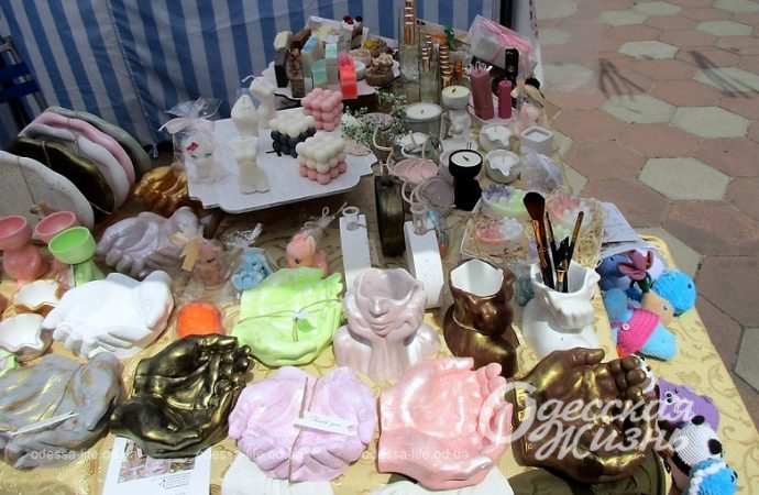 Летняя ярмарка в одесской Кирхе, ручная работа