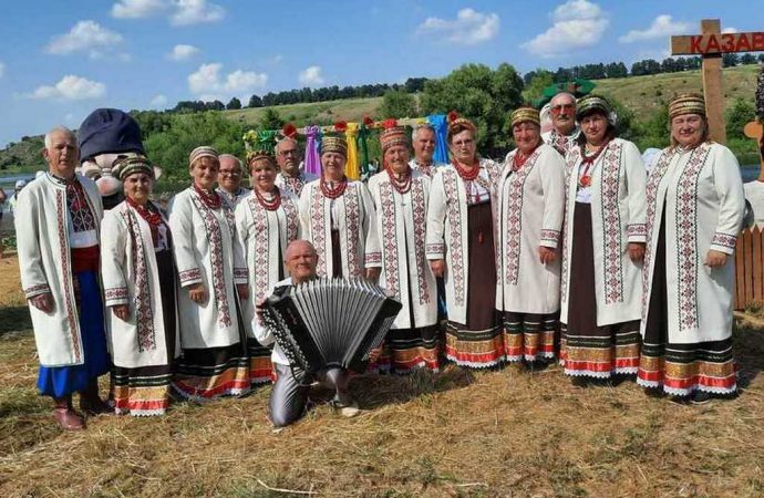 Песни этого казацкого хора с Балтщины уже 20 лет слушают со слезами на глазах