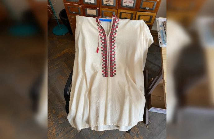 Литературный музей - вышиванка Олейника 2