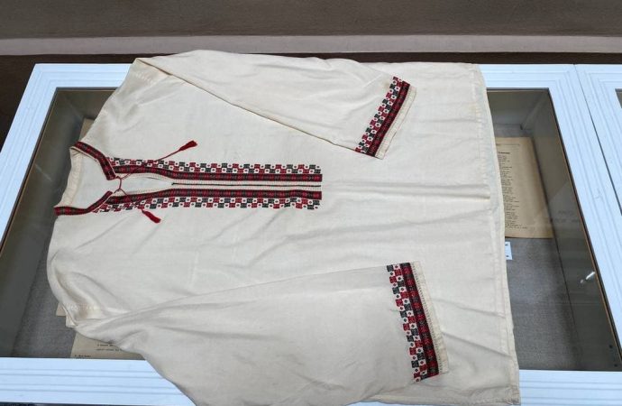 Литературный музей - вышиванка Олейника