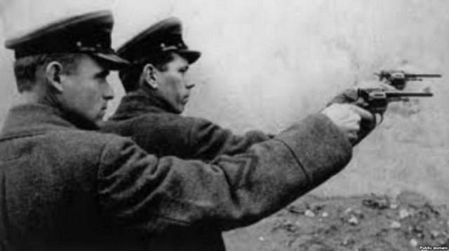 репрессии, расстрел НКВДшниками