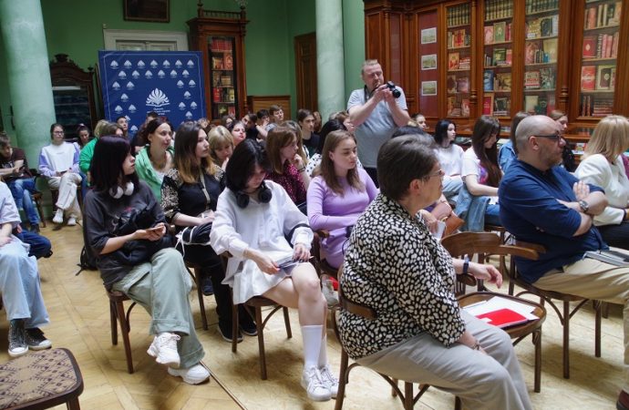 Презентация в одесской библиотеке19