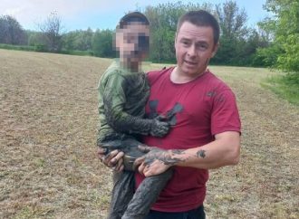 На Одещині застрягла в болоті 4-річна дитина – як її врятували? (відео)