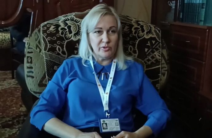 Волонтер Елена Рыбакова