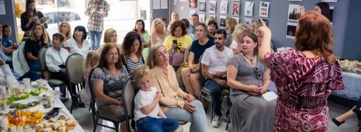 Выставку карикатур из Одессы показали на Кипре