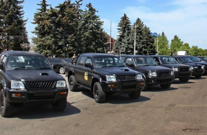 Фермери Одещини передали ВСУ понад 300 автівок: приймав особисто Залужний (фоторепортаж)