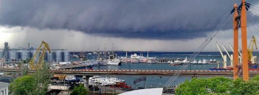 25 травня в Одесі можливі дощ, гроза та вітер: оголошено штормове попередження