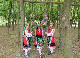 Гергёвдень: 200-летний праздник болгар Одесщины с качелями и жертвоприношением