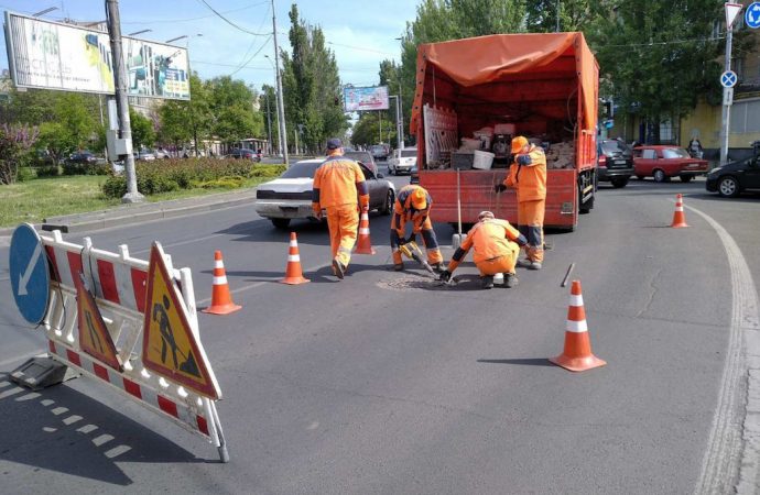 Где в Одессе возможны пробки 15 мая: ведутся работы  службами ЖКХ города (фото)