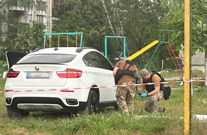 На Одещини вибухнуло заміноване авто підприємця: деталі (відео)