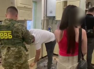 В Одесі затримали чоловіка, якого розшукували за торгівлю людьми (відео, фото)