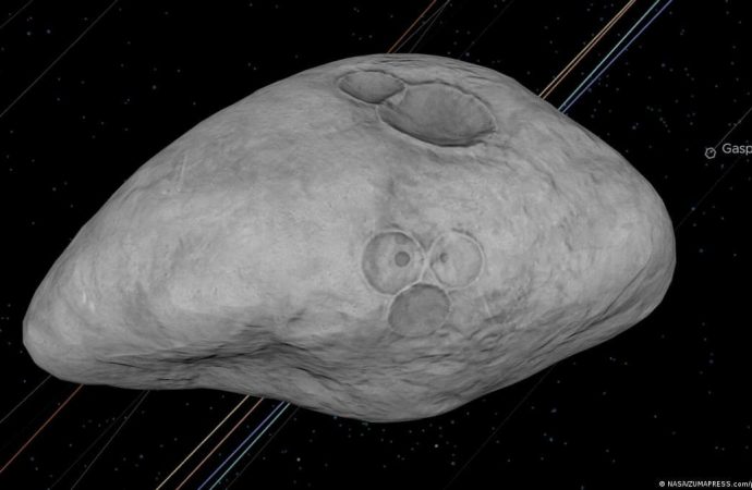 Астероид 2023DW