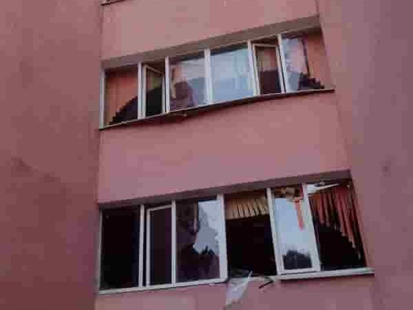 В одесской школе выбило окна4