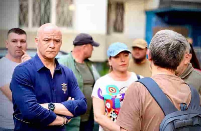 Труханов на месте теракта в Одессе2