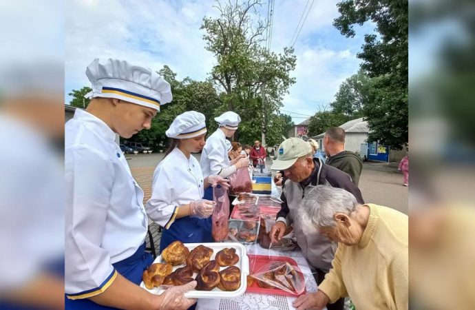 У Тарутиному провели благодійний ярмарок на підтримку Збройних сил України