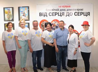 «Донор Одеса»: як волонтери здають кров та рятують життя українцям
