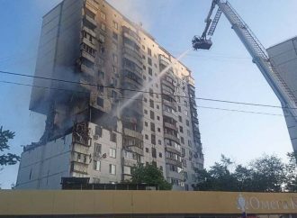 У Києві стався вибух у багатоповерхівці: є загиблі (фото)