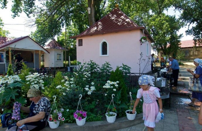 На Одещині є давня підземна церква зі святим джерелом