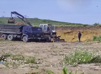 За незаконний видобуток піску – за грати: на Одещині судитимуть “геологів”