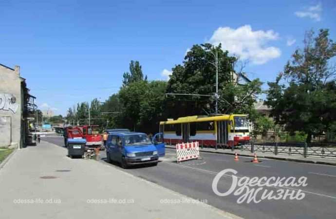 Проезд по спуску Маринеско закрыли