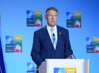 Президент Румынии отреагировал на российские обстрелы юга Одесщины