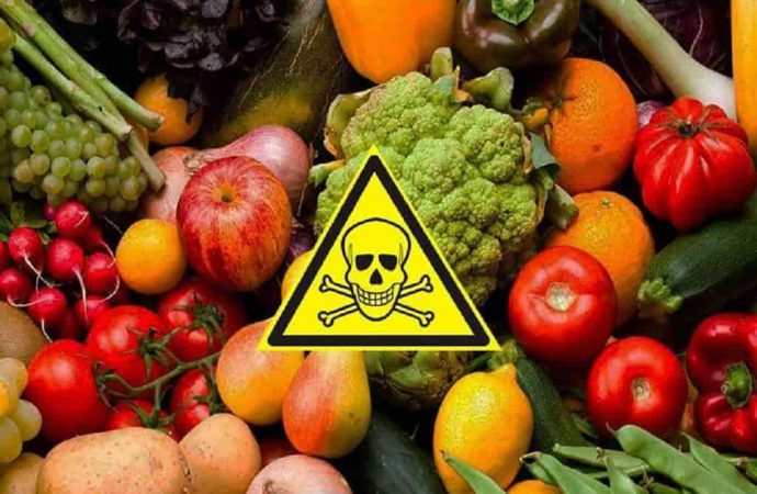 Осторожно, пестициды: в каких овощах и фруктах их больше всего?