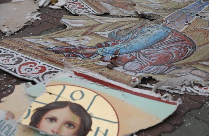 Соборная площадь после прилета31