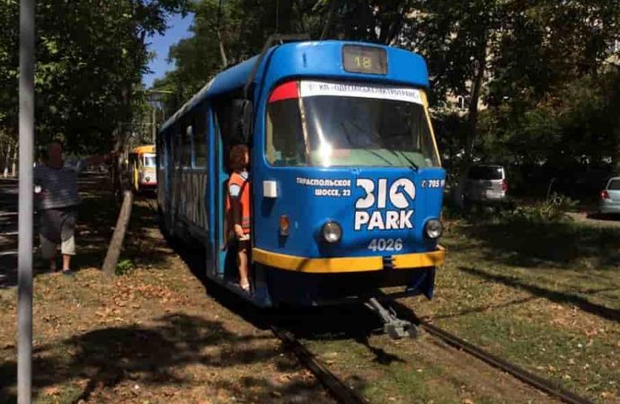 В Одесі на частині маршруту 18-го трамваю запустили автобус – схема руху
