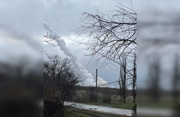 Запуск российских ракет вид из окна Юлии