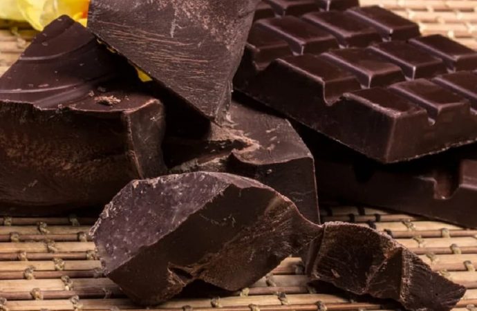 Спробуйте незвичайний шоколад: з тютюном, сіном, васабі та навіть з беконом