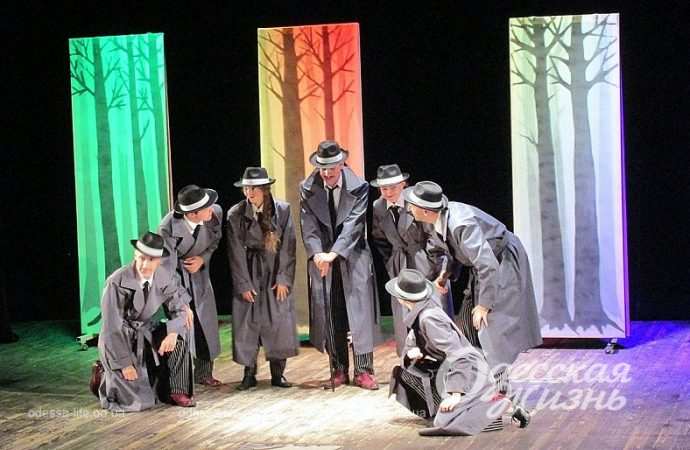 Сказочный детектив на сцене Одесского театра кукол2