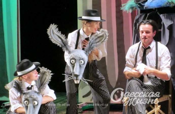 Сказочный детектив на сцене Одесского театра кукол10