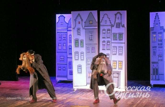 Сказочный детектив на сцене Одесского театра кукол3