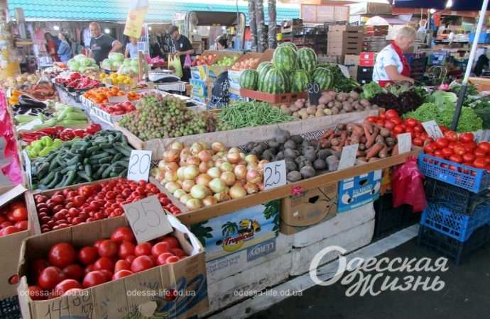 На Привозе в августе4