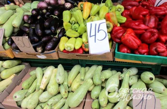 На Привозе в августе9