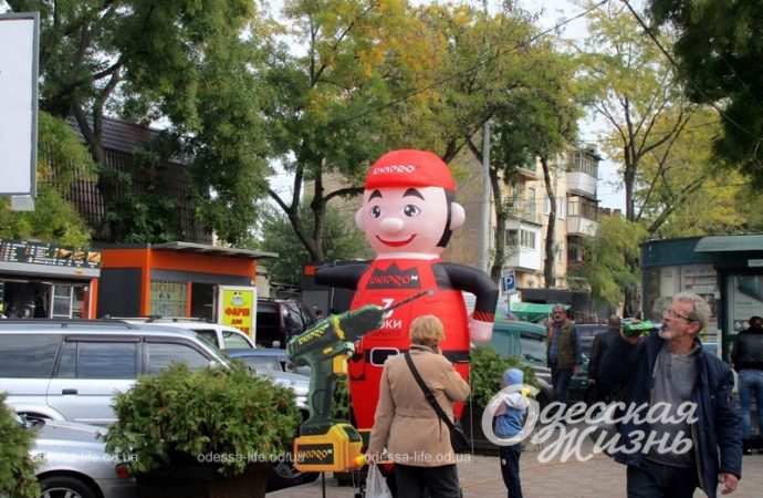 Надувной человечек в Одессе4