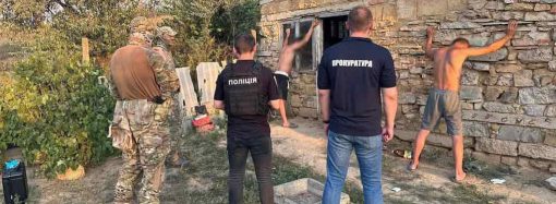 Одесская область: два брата в домашней “лаборатории” произвели наркотиков на 14 млн гривен