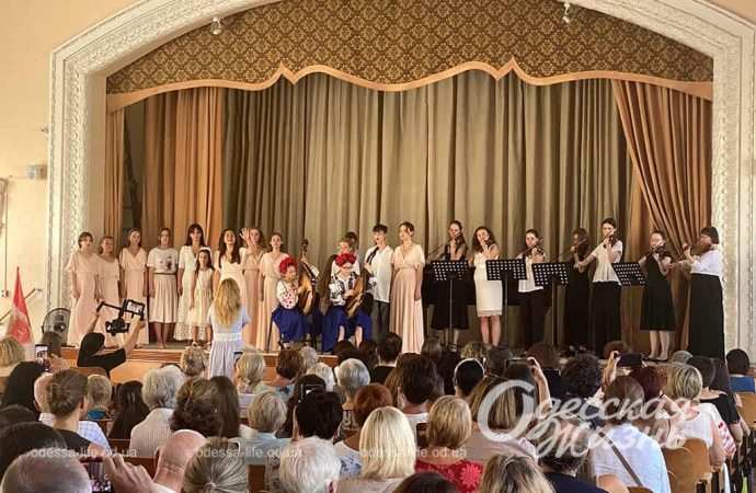 Концерт у школі Столярського