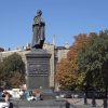 Неизвестные «разукрасили» Воронцова на Соборной площади – фотофакт