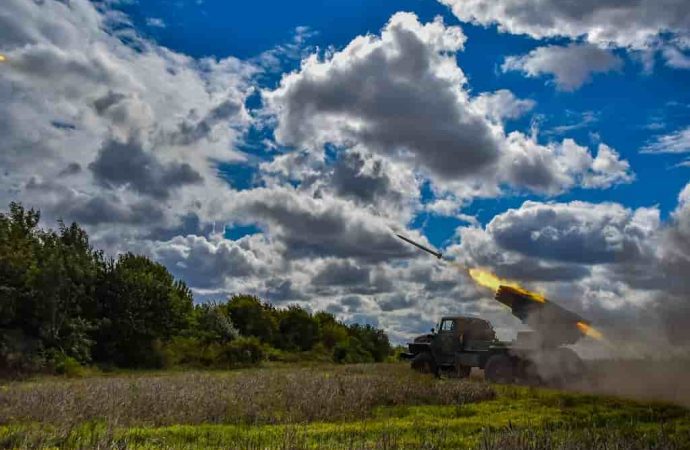 Війна, день 550: підсумки нічної ракетної атаки та ситуація на напрямках фронту