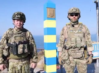 Зміїний – наш: прикордонники встановили на острові новий український знак (відео)