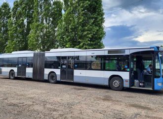 У Білгород-Дністровський прибули величезні автобуси з Німеччини: чи потрібні вони? (фото)