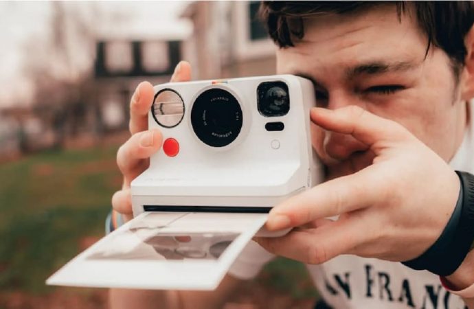Збережи найкращі спогади: поради експертів з вибору камери Polaroid
