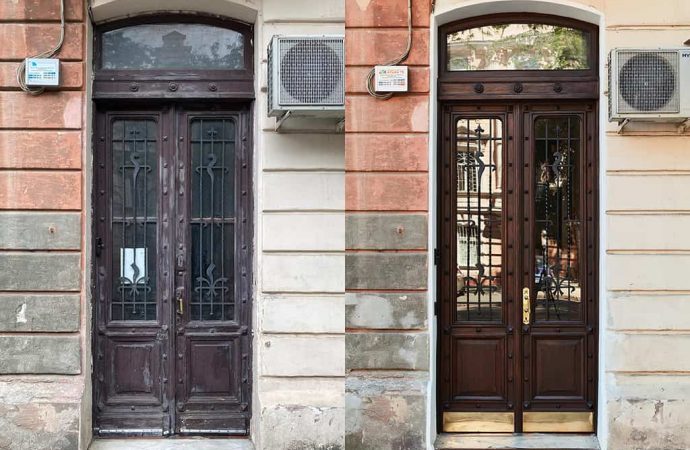 В центре Одессы отреставрировали двери, которым 120 лет (фото)