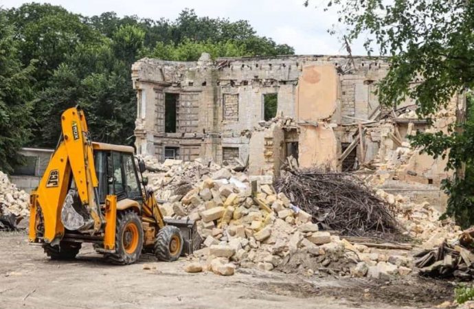 История с разрушенным домом Гавсевича имеет продолжение: есть проект его восстановления
