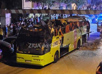 В автобусі з Одеси в Румунії відірвало другий поверх: є постраждалі