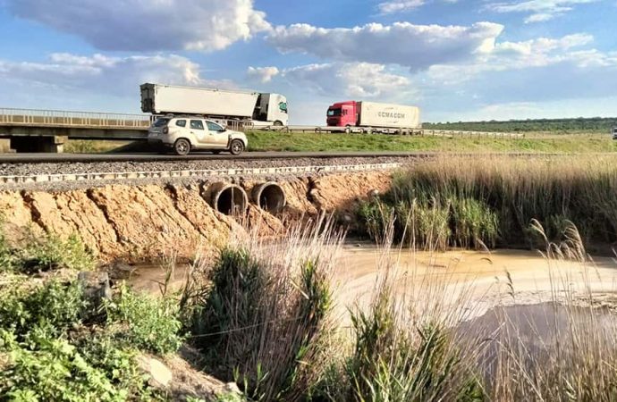 Неизвестные в Одесской области уничтожили реку, наполнявшую Тузловские лиманы пресной водой (фото)