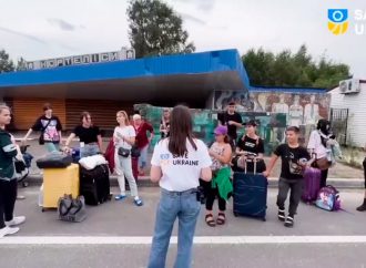 В Украину вернули детей, похищенных россией (видео)