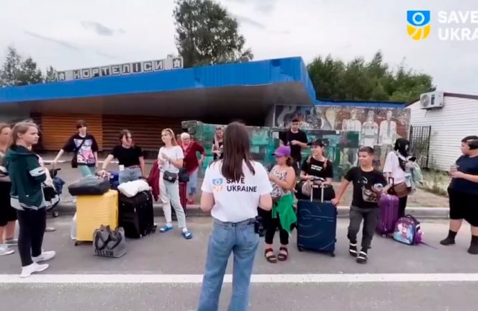 До України повернули дітей, викрадених росією (відео)