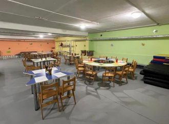 В Одесі придбають нові меблі для укриттів у навчальних закладах: куди і скільки